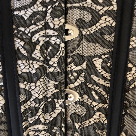 Moulin Rouge French Burlesque Dancer Halloween costume - Picture 5 of 16